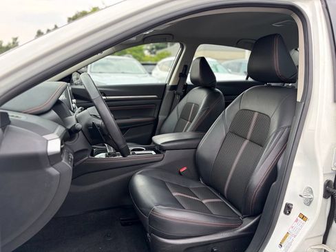 Used 2023 Nissan Altima 2.5 SR FWD image 18