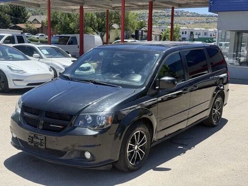 Used 2016 Dodge Grand Caravan R/T FWD image 8
