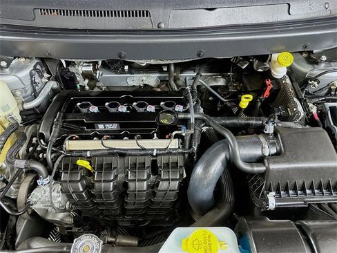 Used 2020 Dodge Journey SE w/ Blacktop Package image 28