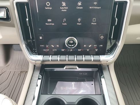 New 2026 GMC Yukon Denali w/ Sun & Power Step Package image 39