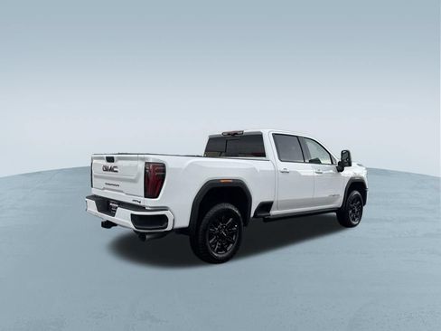 New 2026 GMC Sierra 2500 AT4 w/ AT4 Premium Plus Package AWD/4WD image 9