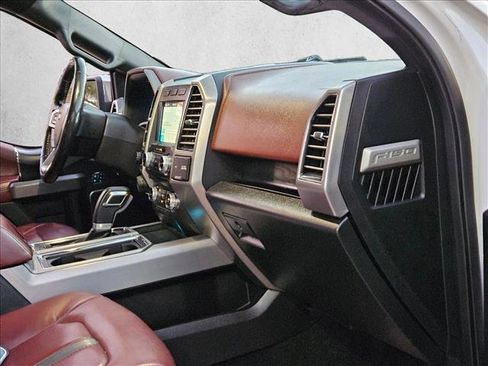 Used 2018 Ford F150 Platinum w/ Equipment Group 701A Luxury image 23