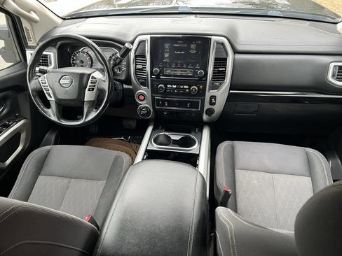 Used 2020 Nissan Titan SV w/ SV Convenience Package AWD/4WD image 10