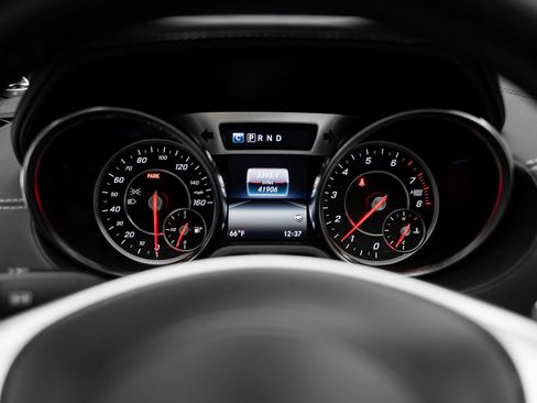 Used 2019 Mercedes-Benz SL 550 image 49