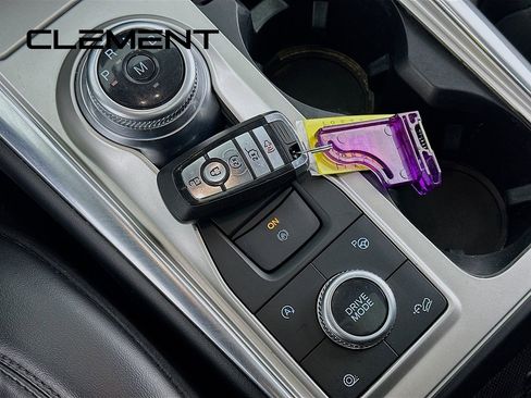 Certified 2020 Ford Explorer Platinum w/ Premium Technology Package image 24