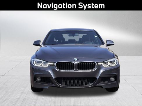 Used 2018 BMW 340i xDrive Sedan w/ Premium Package AWD/4WD image 3