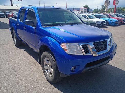 Used 2013 Nissan Frontier SV w/ SV Value Truck Pkg AWD/4WD image 9