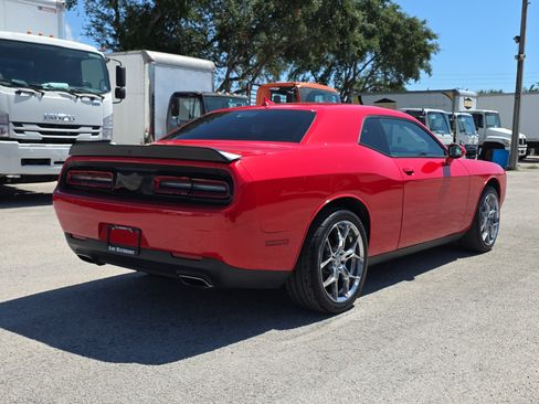 Used 2021 Dodge Challenger SXT w/ Plus Package RWD image 7
