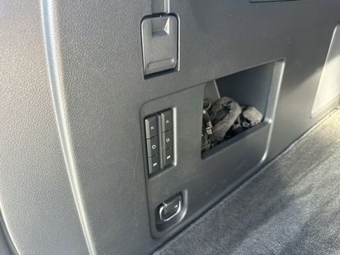 Used 2022 Ford Expedition Max Platinum image 12