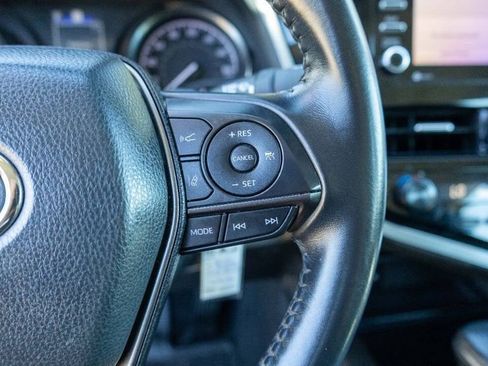 Used 2022 Toyota Camry SE image 20