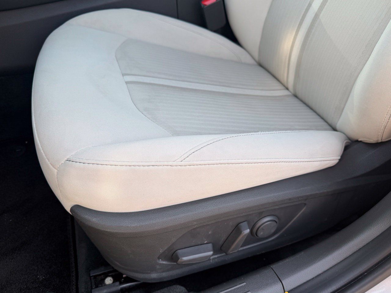 Used 2023 Hyundai Sonata SEL FWD image 28