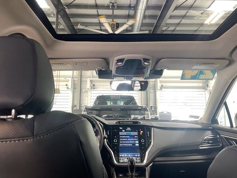 Used 2024 Subaru Outback Limited image 5