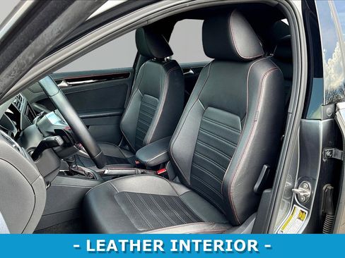 Used 2017 Volkswagen Jetta GLI image 23