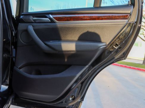 Used 2017 BMW X3 xDrive28i image 10