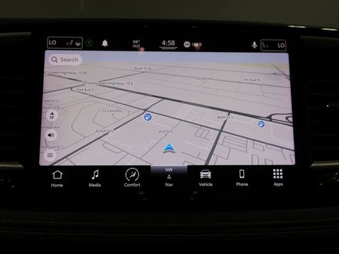 Used 2021 Chrysler Pacifica Touring-L FWD image 32