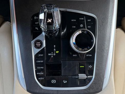 Used 2021 BMW X7 xDrive40i w/ Executive Package image 59