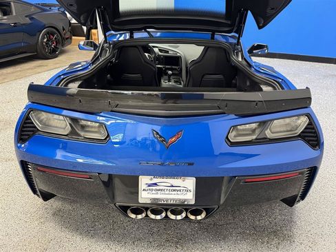 Used 2015 Chevrolet Corvette Z06 w/ Z07 Performance Package RWD image 28