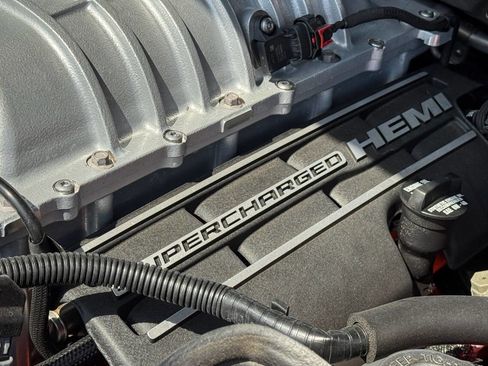 Used 2023 Dodge Challenger SRT Hellcat RWD image 8