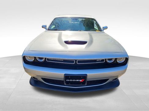 Used 2022 Dodge Challenger GT image 2