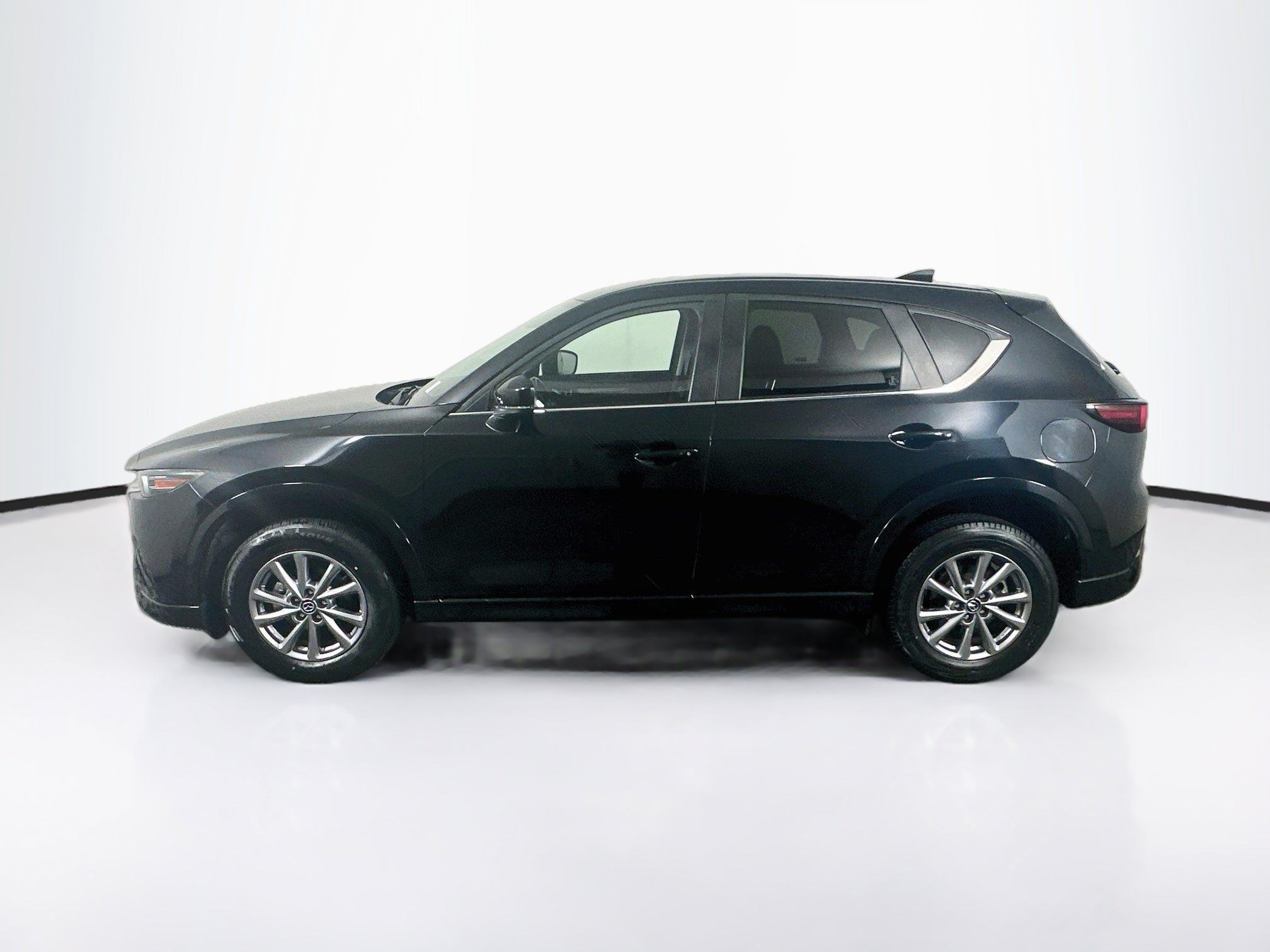 Used 2025 MAZDA CX-5 AWD 2.5 S w/ Select Package image 4