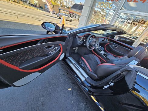 Used 2022 Bentley Continental GT Speed image 35