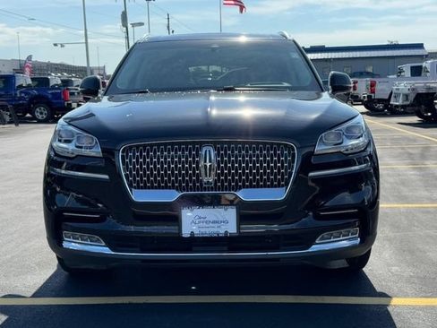 Used 2023 Lincoln Aviator Reserve w/ Equipment Group 201A AWD/4WD image 9