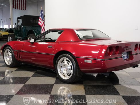Used 1990 Chevrolet Corvette Convertible image 9