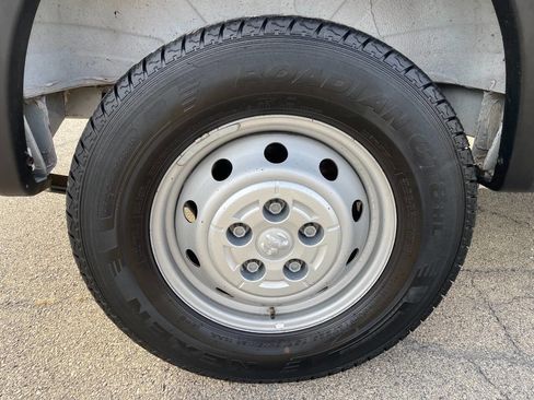 Used 2023 RAM ProMaster 2500 image 12