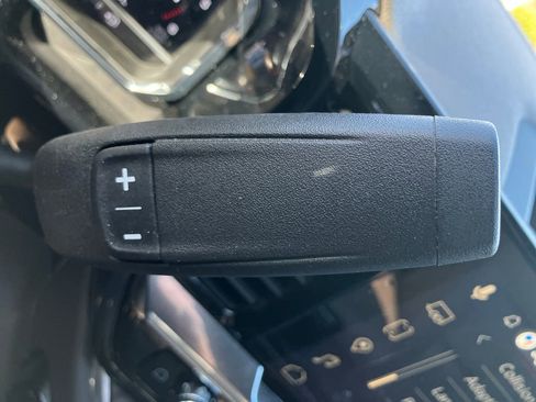 Used 2025 GMC Sierra 2500 SLT w/ SLT Premium Package image 27