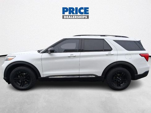 Used 2020 Ford Explorer XLT image 6