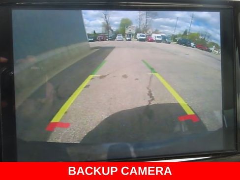 Used 2021 Chrysler Pacifica Touring-L AWD/4WD image 6
