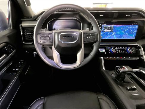 Used 2024 GMC Sierra 1500 Denali w/ Denali Reserve Package image 5