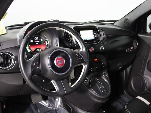 Used 2018 FIAT 500 e FWD image 11