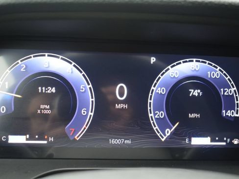 Used 2024 Jeep Grand Cherokee Limited AWD/4WD image 13