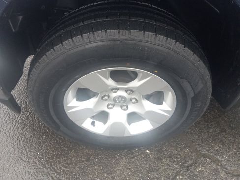 Used 2021 RAM 1500 Big Horn image 34