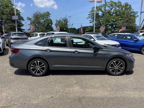 Used 2023 Volkswagen Jetta Sport FWD image 5