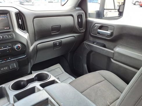 Used 2022 Chevrolet Silverado 2500 Custom w/ Custom Convenience Package AWD/4WD image 29