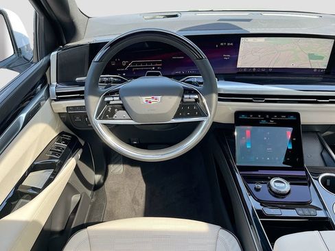New 2026 Cadillac Escalade ESV Sport w/ Touring Package AWD/4WD image 29