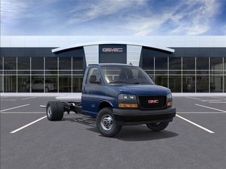 New 2025 GMC Savana 3500 w/ Power Convenience Package video 1