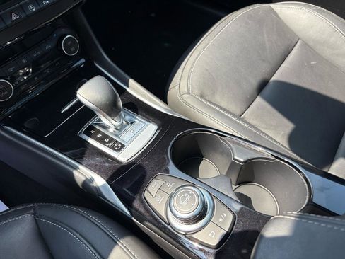 Used 2018 INFINITI QX30 Premium w/ Navigation Package image 24