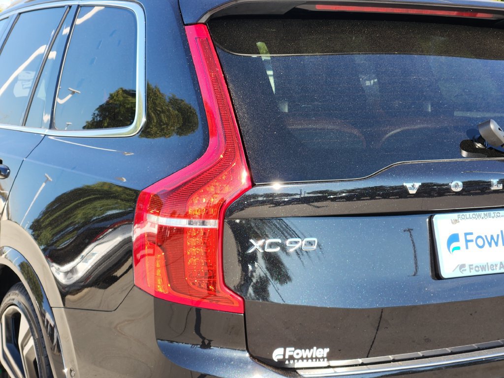 Used 2025 Volvo XC90 B5 Ultra w/ Protection Package Premier AWD/4WD image 15