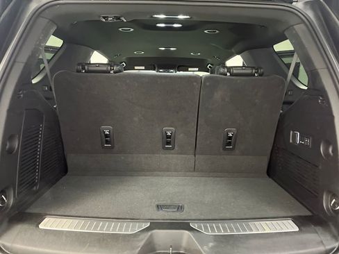 Used 2025 GMC Yukon Denali image 36