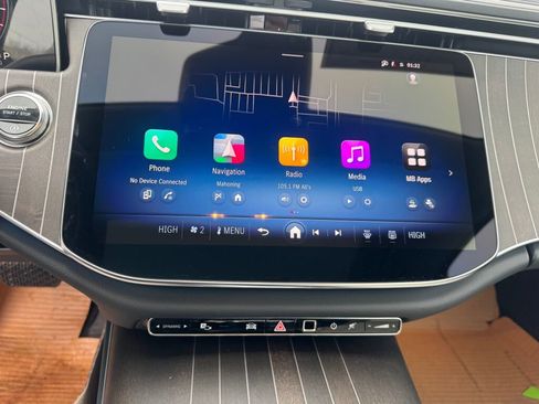 New 2026 Mercedes-Benz E 350 4MATIC Sedan image 11