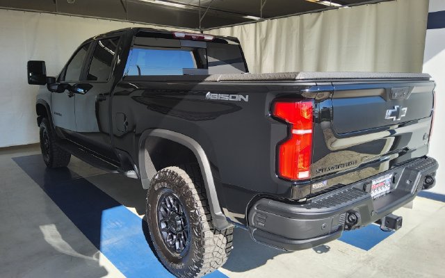 Used 2025 Chevrolet Silverado 2500 ZR2 w/ ZR2 Bison Edition AWD/4WD image 2