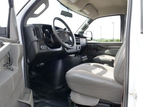 Used 2024 Chevrolet Express 3500 w/ Power Convenience Package RWD image 20