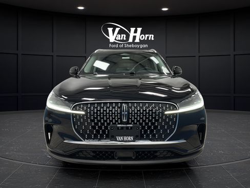 Used 2025 Lincoln Aviator Reserve AWD/4WD image 12