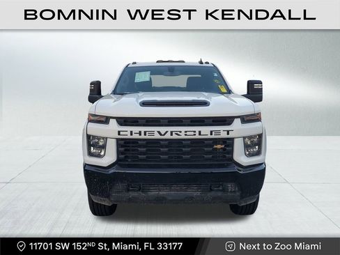 Used 2023 Chevrolet Silverado 2500 Custom w/ Custom Value Package image 2