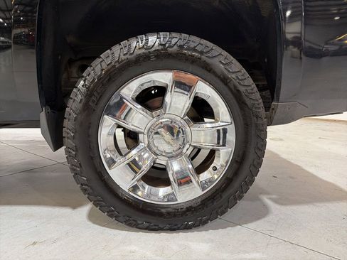 Used 2014 Chevrolet Silverado 1500 LTZ Z71 w/ LTZ Plus Package image 35