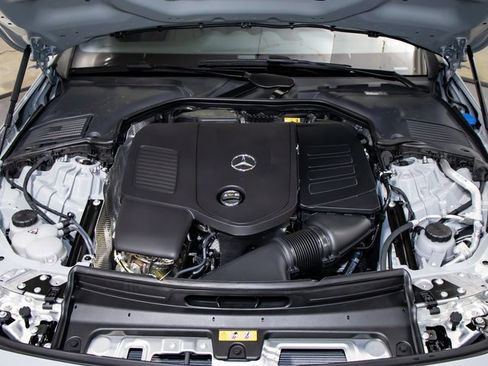 Used 2026 Mercedes-Benz CLE 300 4MATIC Coupe image 5