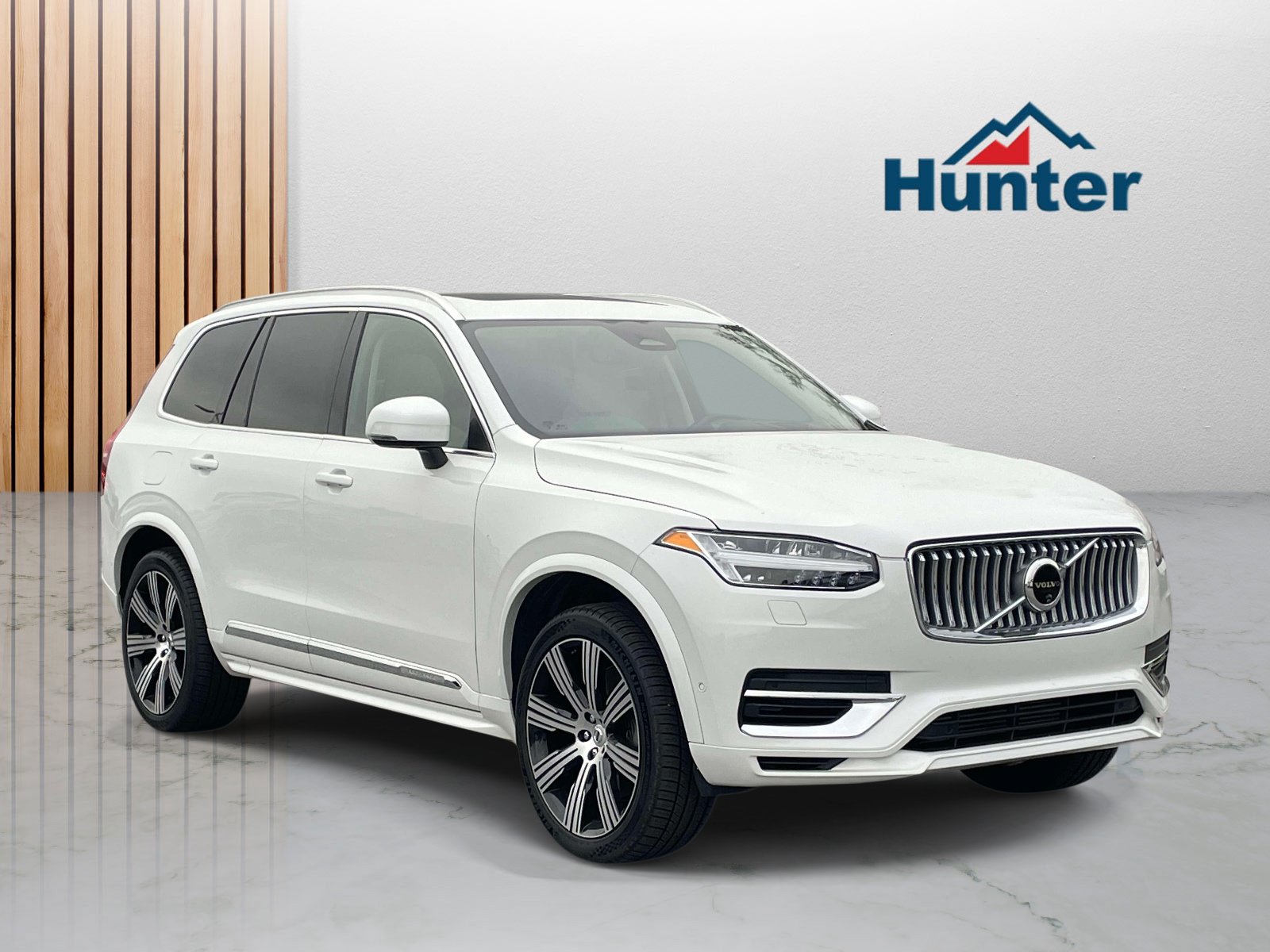 Used 2024 Volvo XC90 T8 Ultimate w/ Protection Package AWD/4WD image 1